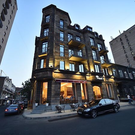 Boulevard Hotel Erivan Exterior foto